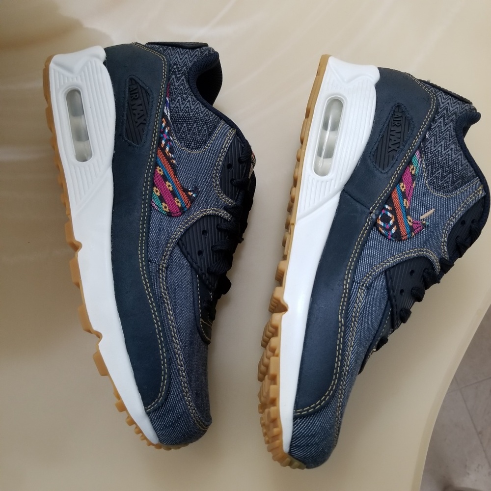 Nike Air Max 90 Men's Premium Shoes - Picture 5 of 8